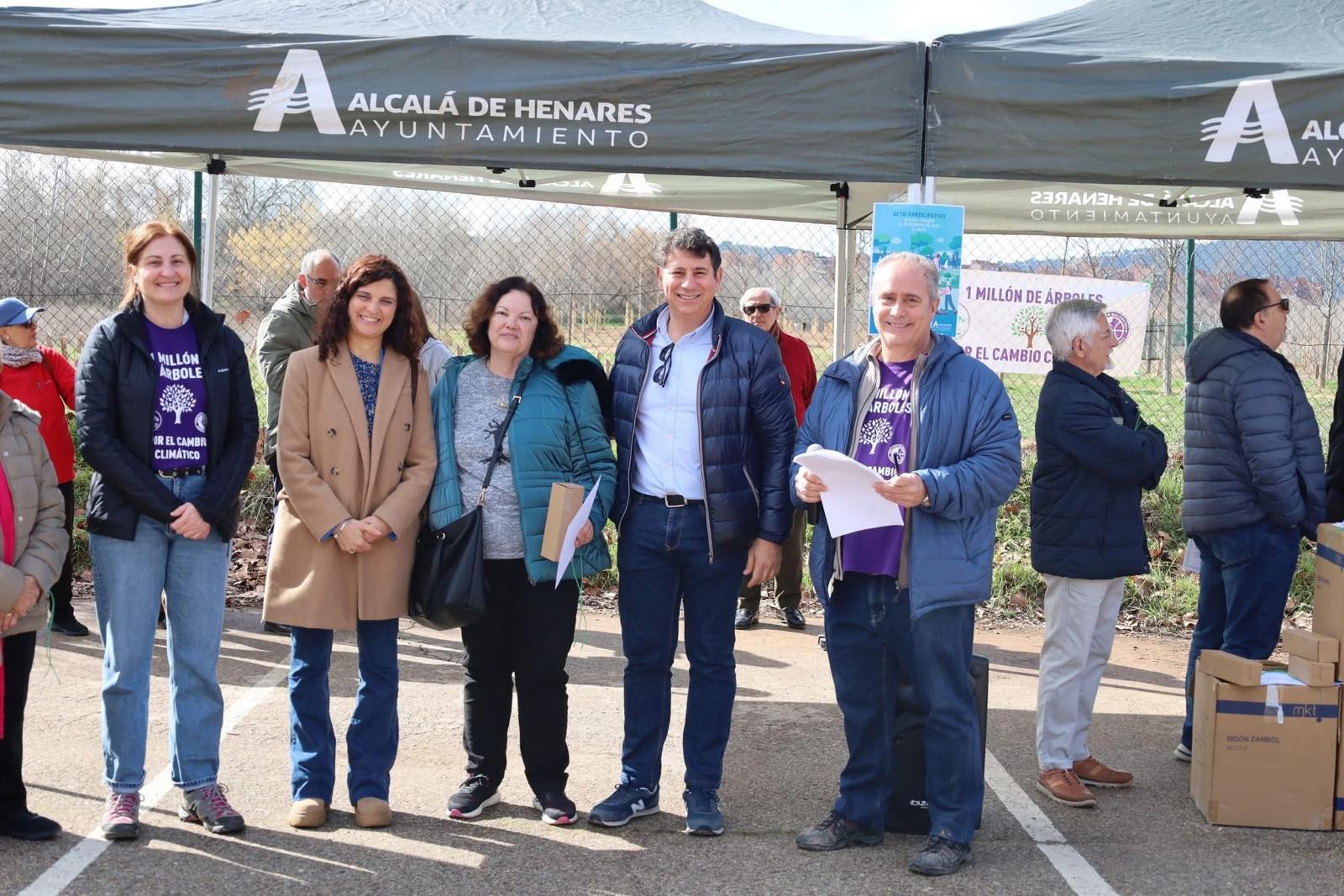 Participación de la IEECC en el acto medioambiental celebrado por el Ayuntamiento de Alcalá de Henares y la asociación 1 Millón de Árboles Participación de la IEECC en el acto medioambiental celebrado por el Ayuntamiento de Alcalá de Henares y la asociación 1 Millón de Árboles