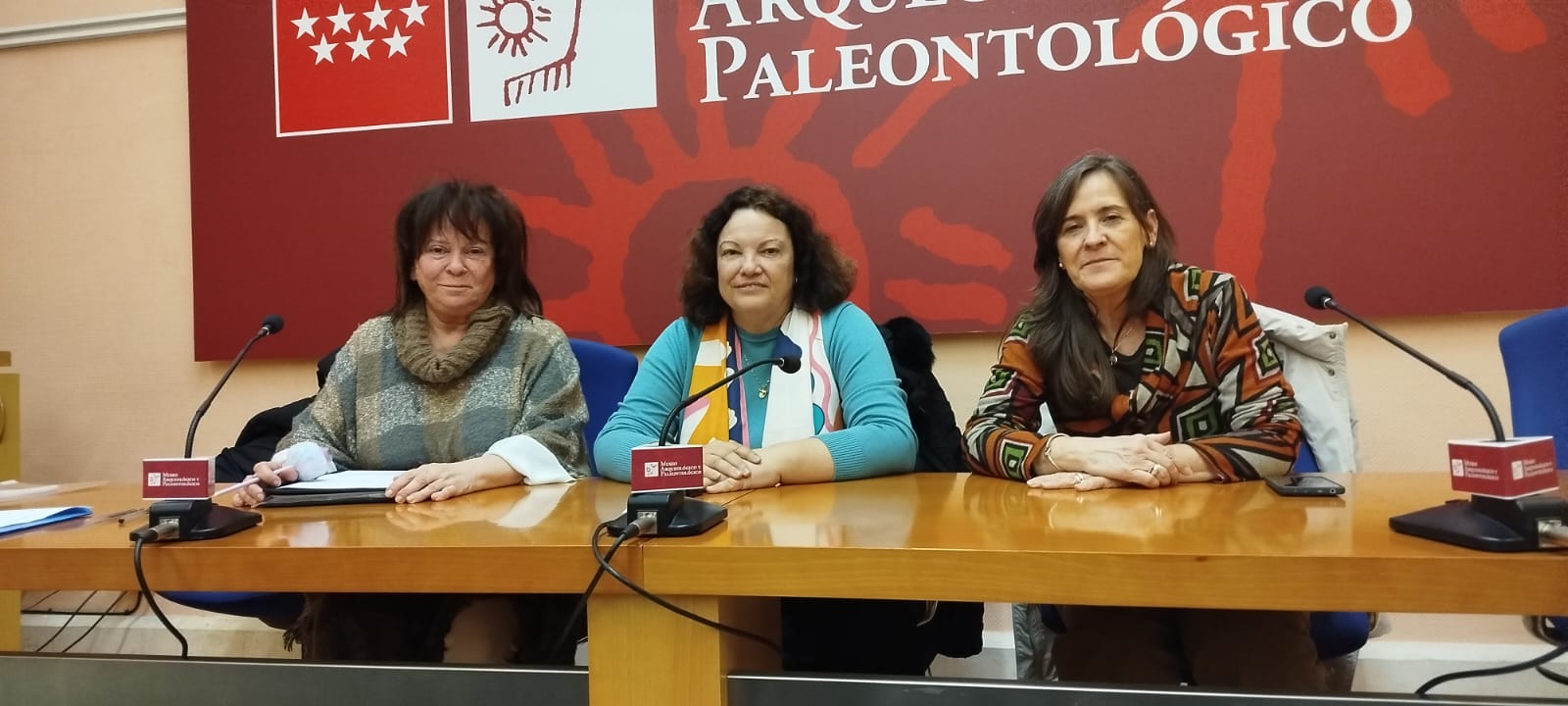 Elección de la nueva Junta Directiva de la Institución de Estudios Complutenses Elección de la nueva Junta Directiva de la Institución de Estudios Complutenses